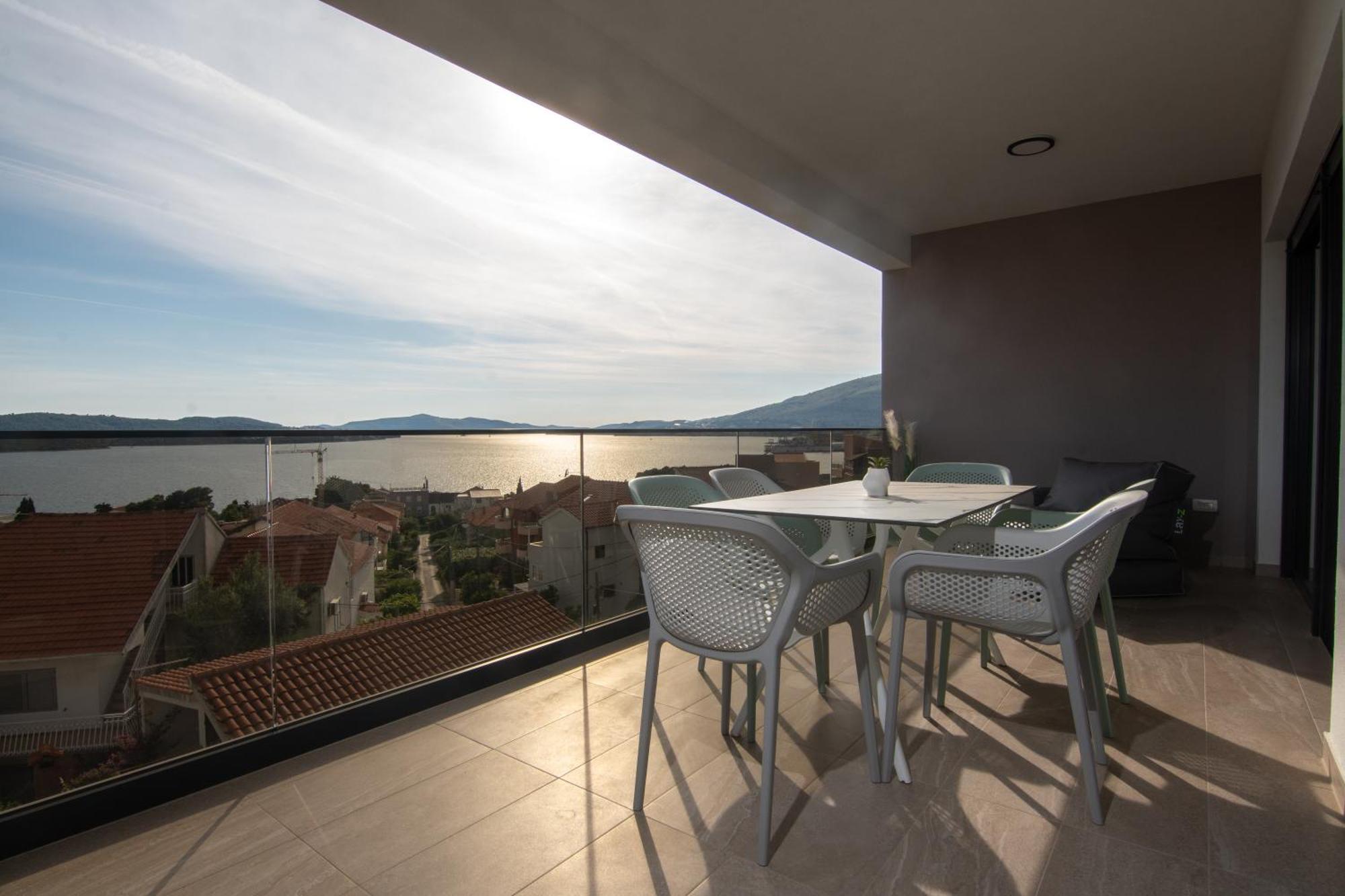 Adriatic Garden Apartments Okrug Gornji Exteriör bild